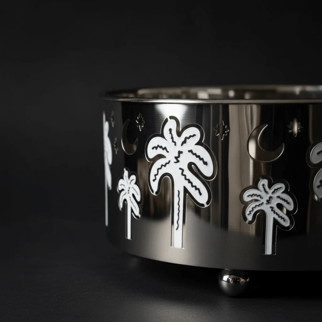 AKDC Designer Stainless Steel Salad Bowl with Palm Tree Design Base – Luxury Serving Bowl for Dining & Hosting – 23 × 10 cm - Image 3