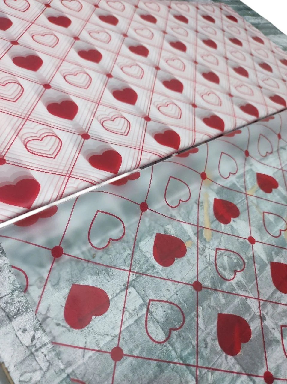 AKDC Gift Wrapping Plastic Cover Heart Shape Print Floral Bouquet Flat Sheet, Gift Packaging Wrap, Bulk Packing Cover for Event and Party Supplies DIY Gift 20 Sheets-57.5cmX58cm - Image 3