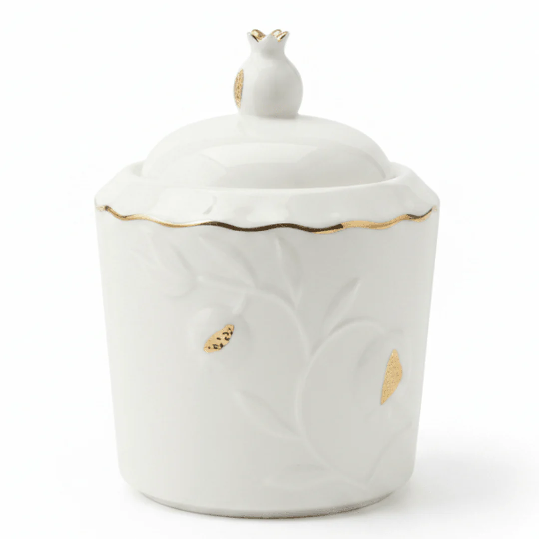 Luxury White Ceramic Sugar Pot with Elegant Gold Trim Design and Fitted Lid – Compact Tabletop Storage Jar (10×8 cm)