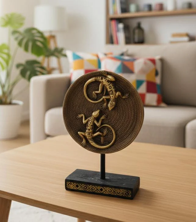 AKDC Polyresin Twin Lizards on Round Base Figurine – Gold Decorative Animal Sculpture 21 cm - Image 2