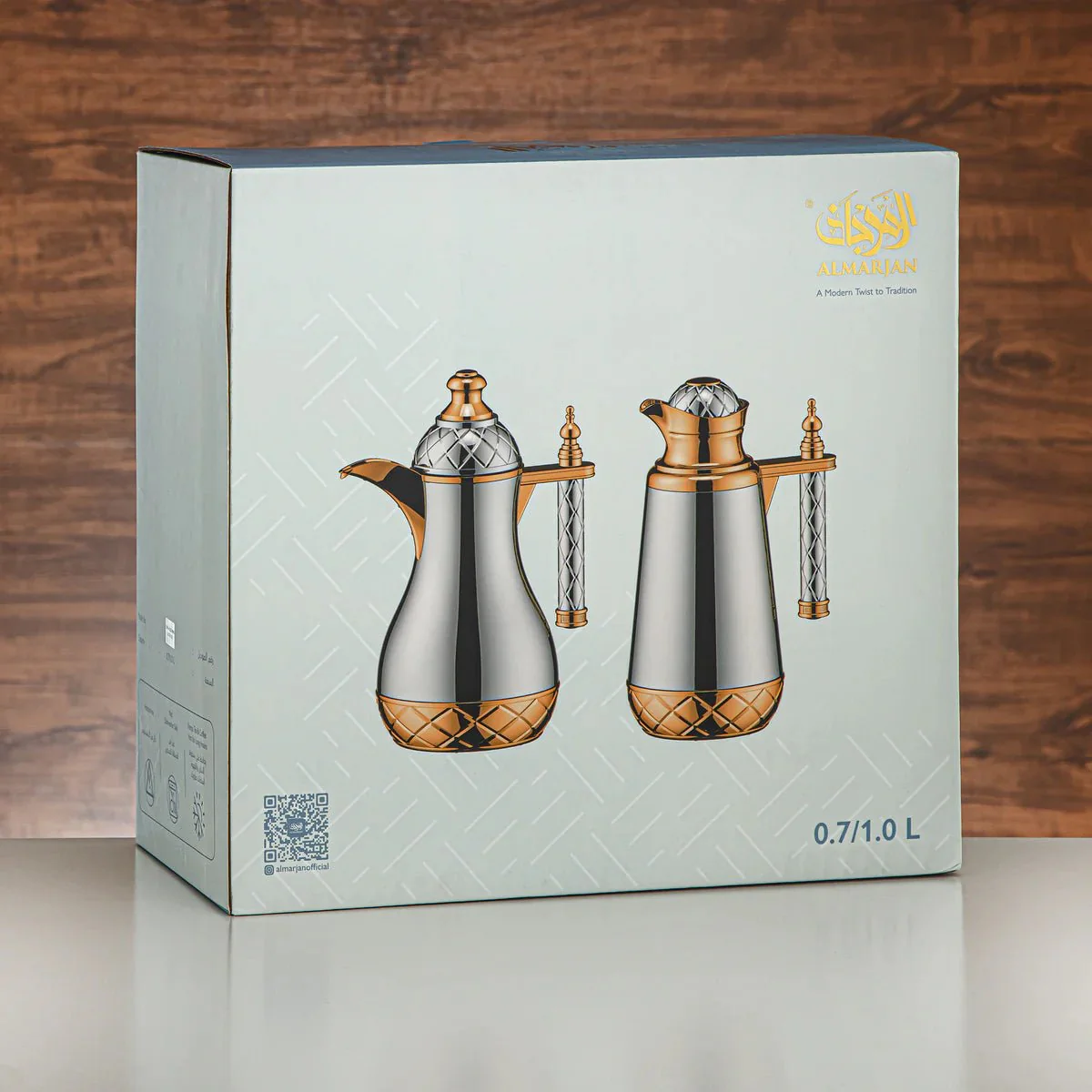 Almarjan 2pcs Vaccum Flask 0.7L+1L, Keeps Tea & Coffee Hot & Cold for 8hr, White/Green/Gold, Push Button, Acrylic Handle - Image 2