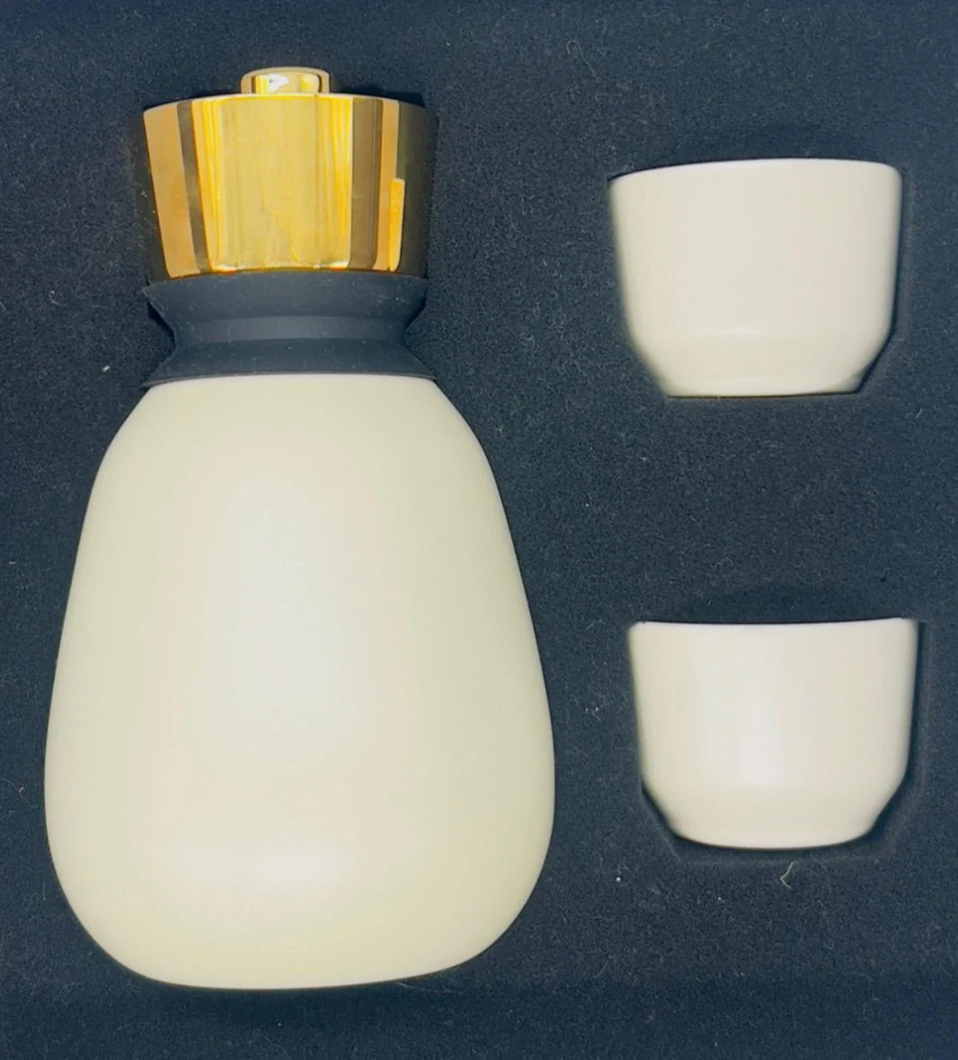 ALMARJAN Stainless Steel Vaccum Flask 600ml with 2 Cups 90ml, Off White Matt Finish- K06QS02 - Image 2