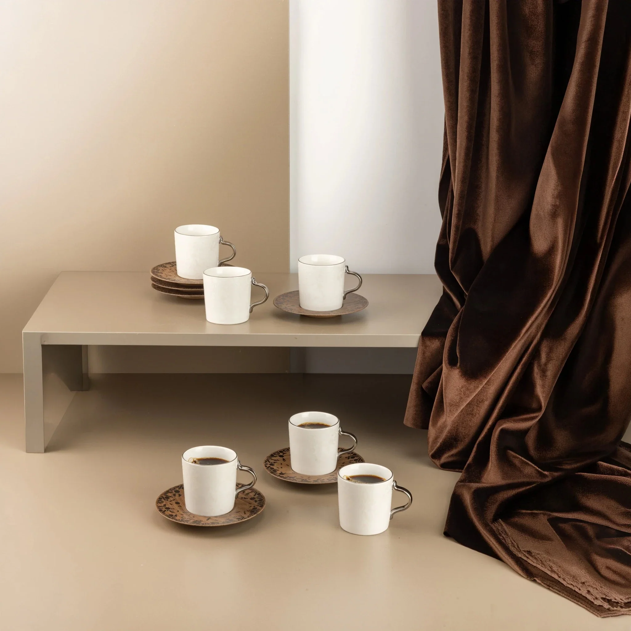 Otantik Nourhan 12-Piece Porcelain Turkish Coffee Set - Glossy Black + Wood 115CC