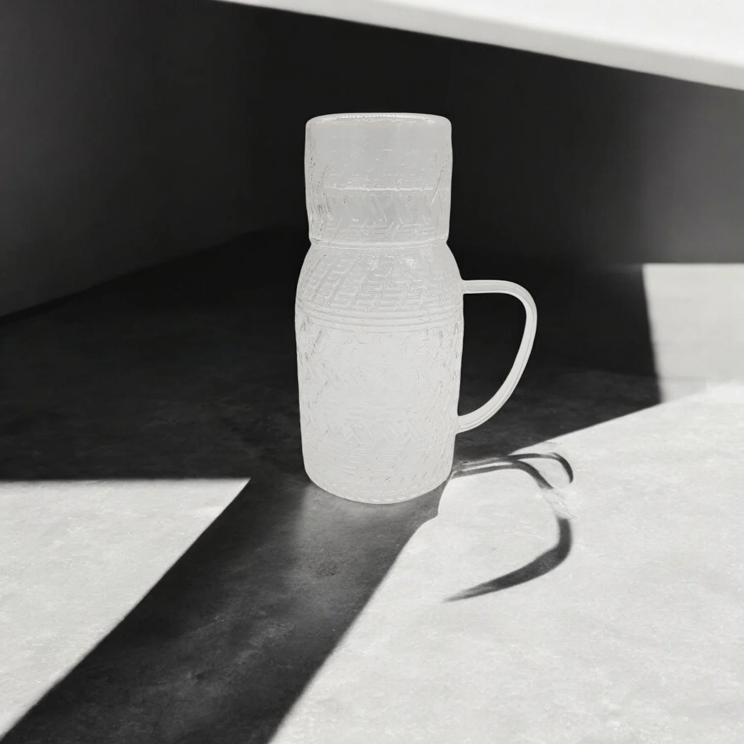 AKDC Glass Jug W/Cup LID 1036-27 Height 26CM 1100ML - Image 2