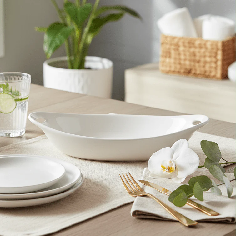 Symphony White Ceramic Oval Gratin Dish – 25 cm Handled Serving Dish - Image 2