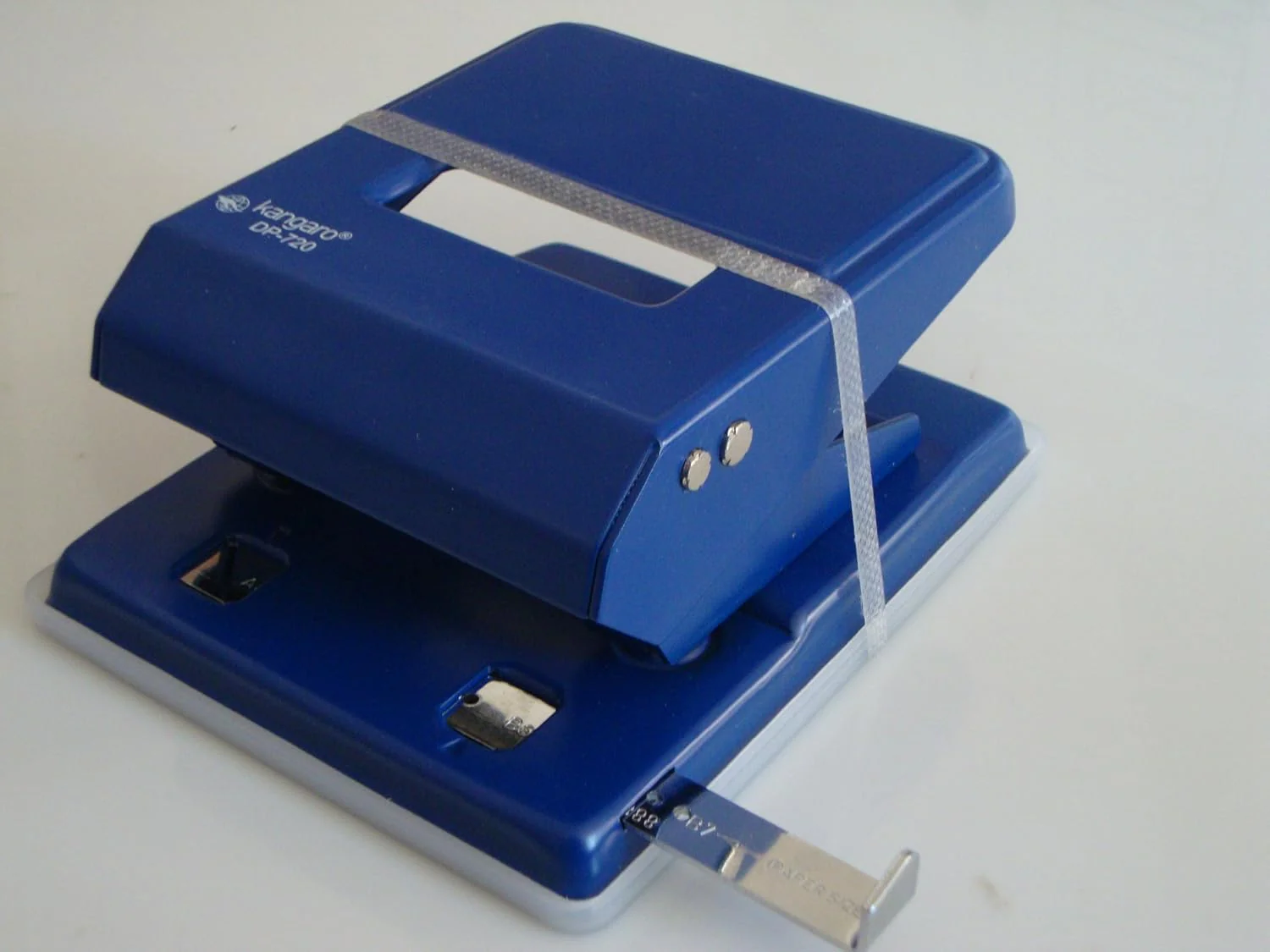 Kangaro DP-720 2-Hole 36 Sheet Paper Punch ‎Plastic Metal