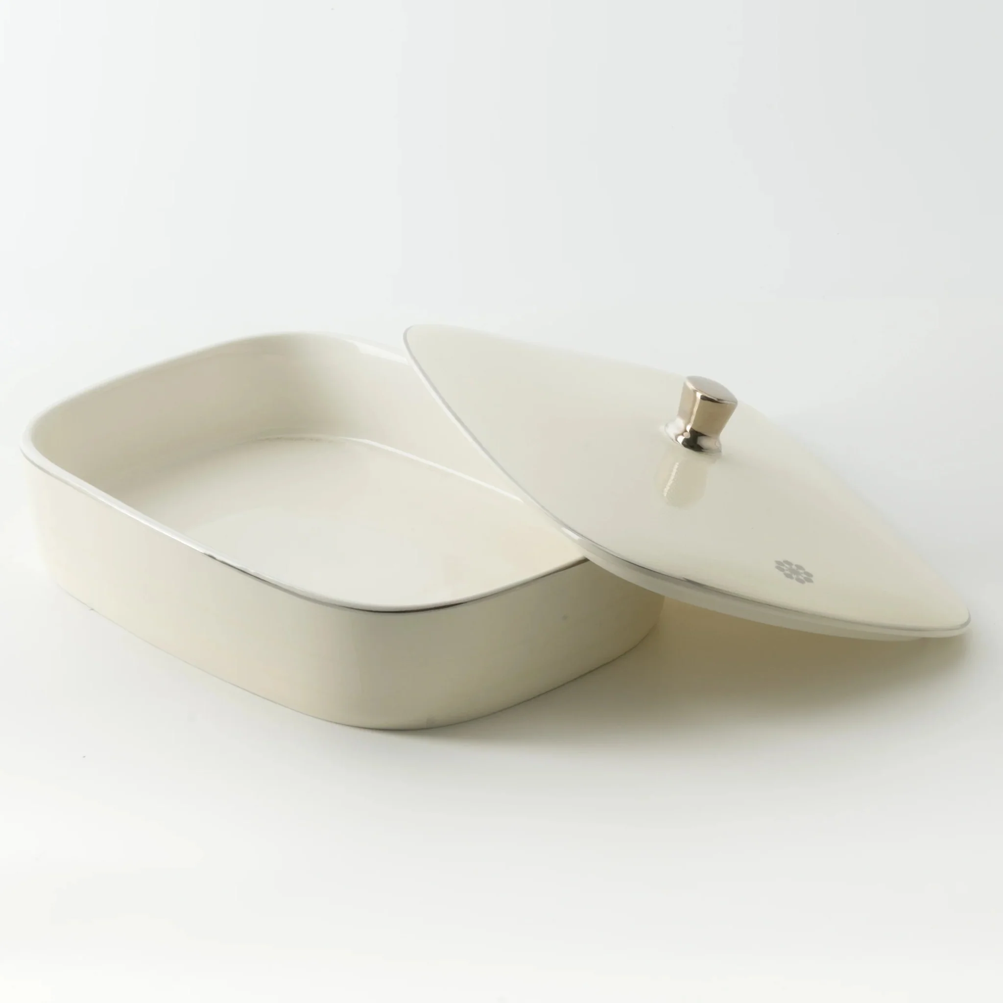 Otantik Mirral Elegant Large Porcelain Serving & Date Bowl – White with Silver Rim (11 Inch) - Image 3