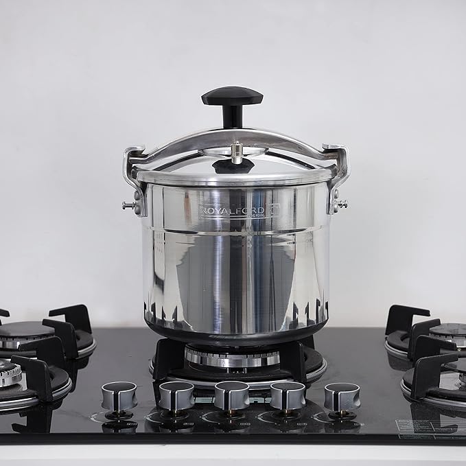 Royalford RF358 Aluminum Pressure Cooker - 7 Litres, Silver - Image 4