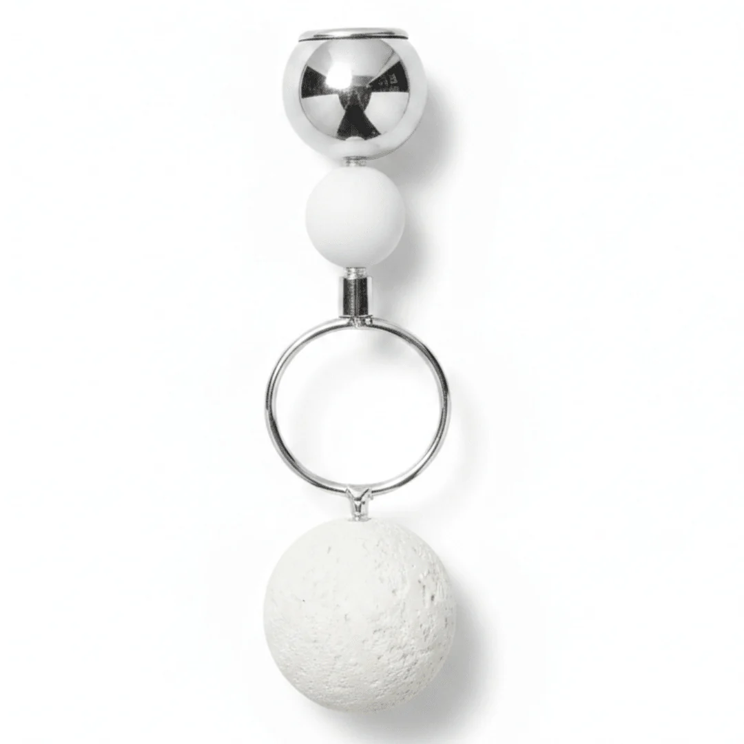 Silver Metal Candle Holder with Round Chalk Base – 20cm