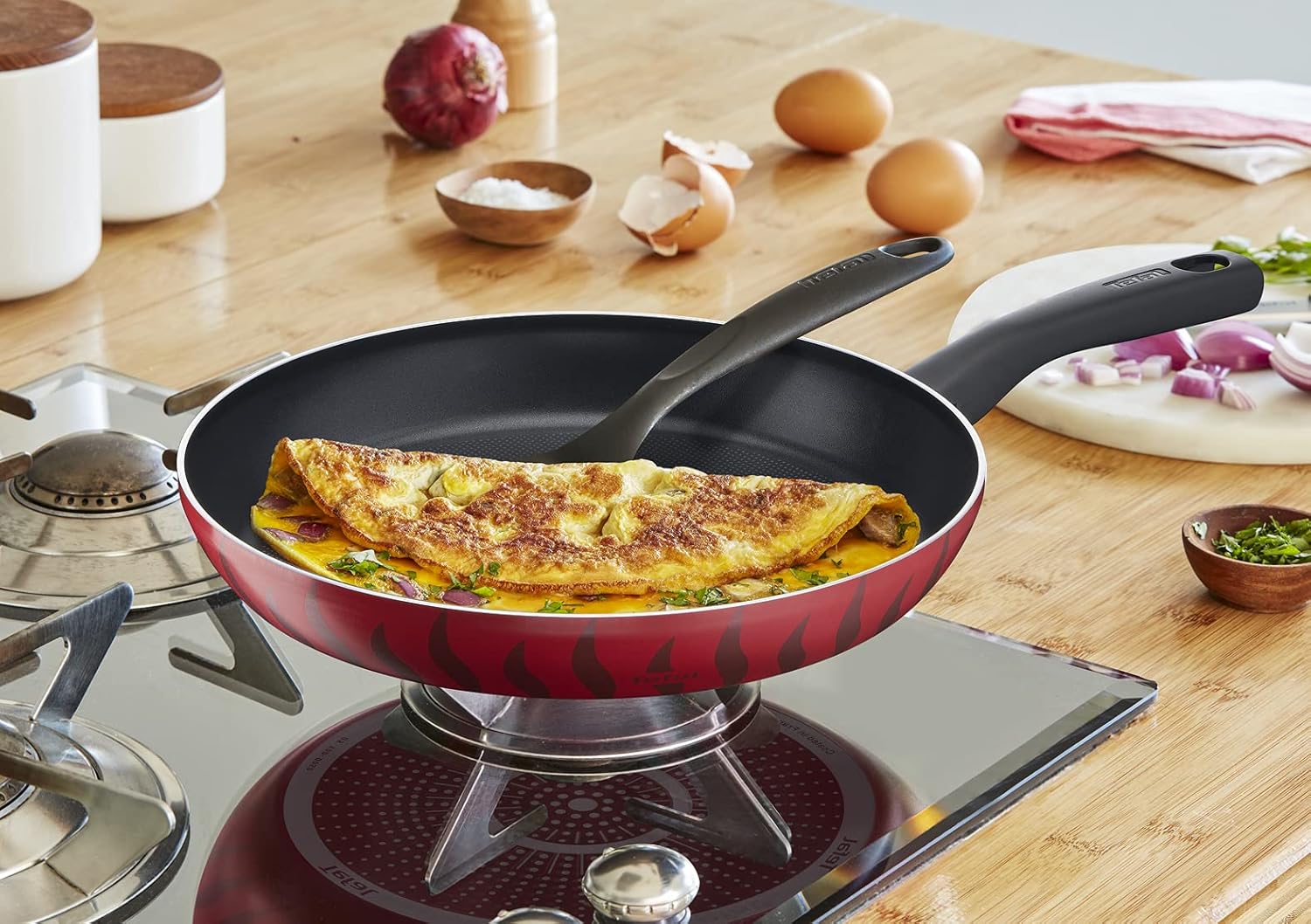 Tefal Tempo Flame 20cm Non-Stick Frying Pan with Thermo Spot – Red Aluminium (C3040283) - Image 3