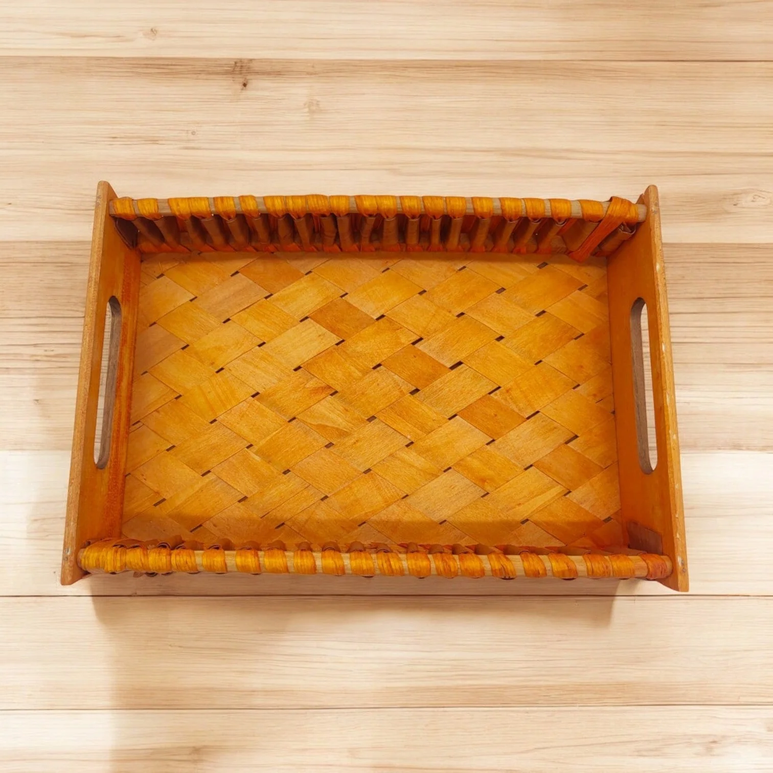 AKDC Wooden Tray Hand Woven Elegant Rattan Serving Tray Anti Breakage Desktop Organization for Balcony 38cmX25cmX8cm (Large) - Image 2