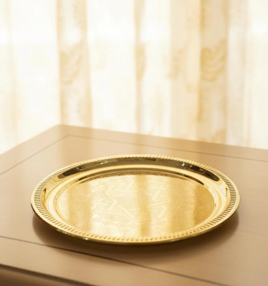 Yuniverse Gold Round Steel Tray 32 cm – Elegant Modern Round Tray, Durable Build, Ideal for Home, Events, and Gifting